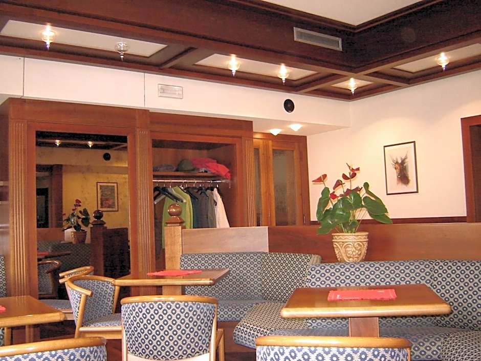 Hotel Garnì Miramonti