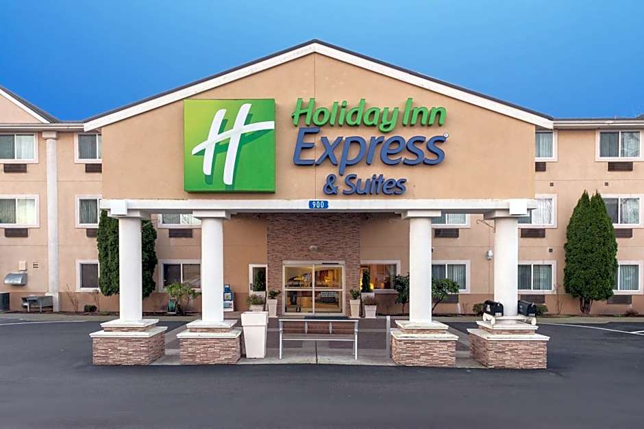 Holiday Inn Express Hotels & Suites Burlington By IHG