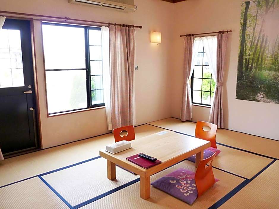 Awone Shirakami Juniko