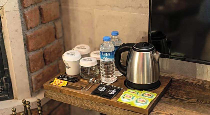 Foremanson Cave Hotel