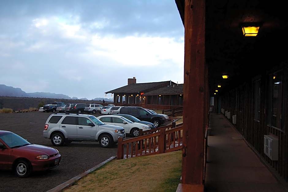 The Rim Rock Inn