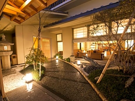 Matsui Honkan Inn