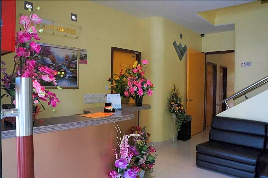 Expo Hotel