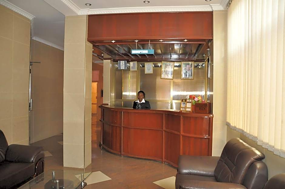Rich Hotel