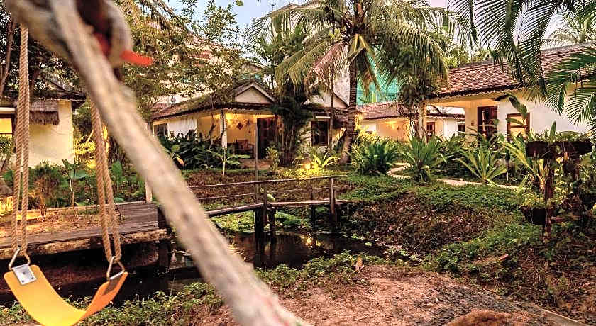 Sambor Village Hotel