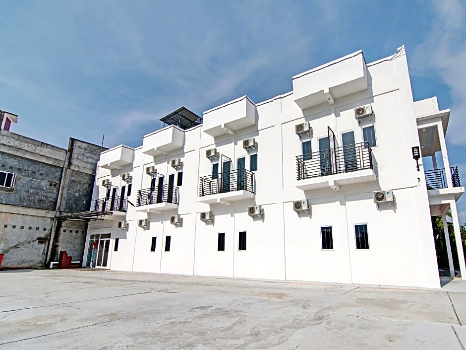 Hotel O Penginapan Sarinah SyariahNearRM Beringin Indah