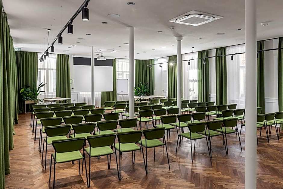 Konventa Seta Hotel Keystone Collection