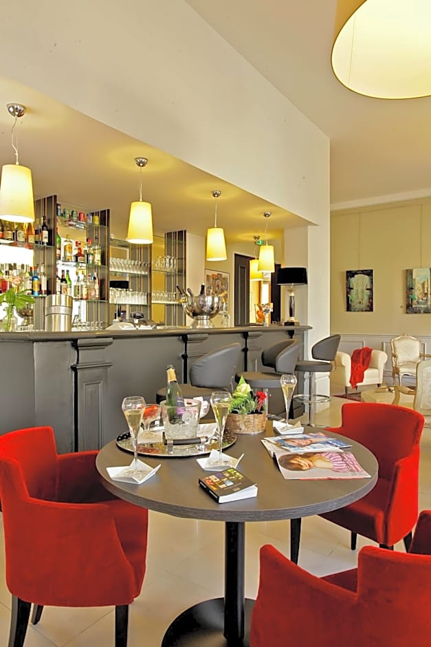 Hotel Le Renoir