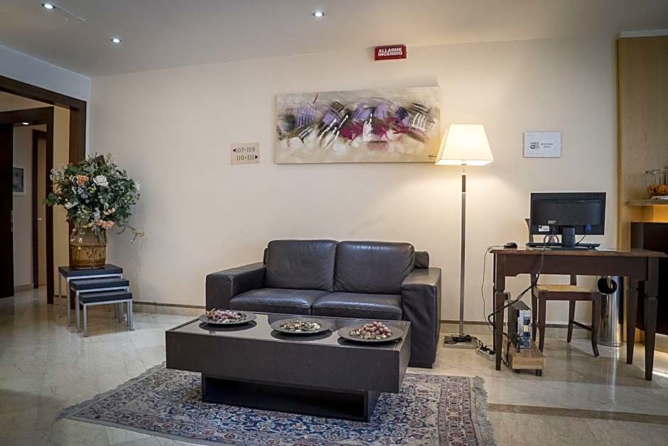 Suites & Residence Hotel