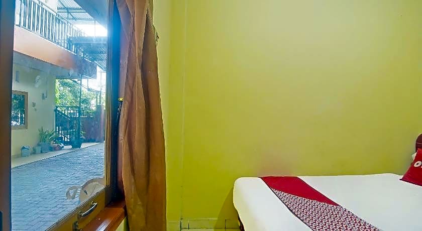 Hotel O A2b Guesthouse