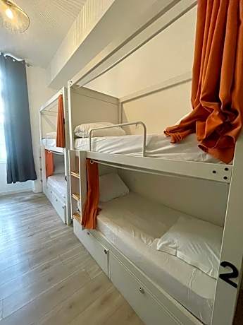 4-Bed Mixed Dormitory Room