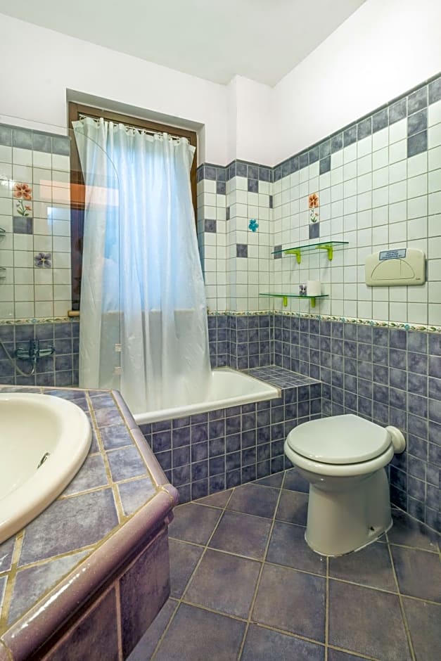 Il Bacio e La Nocciola