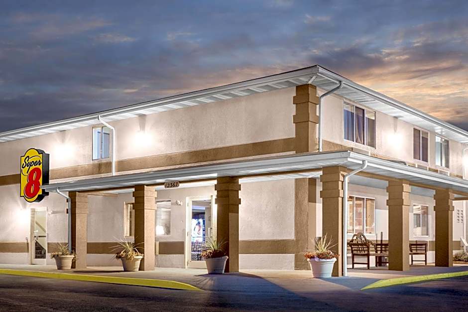Super 8 by Wyndham Richlands/Claypool Hill Area