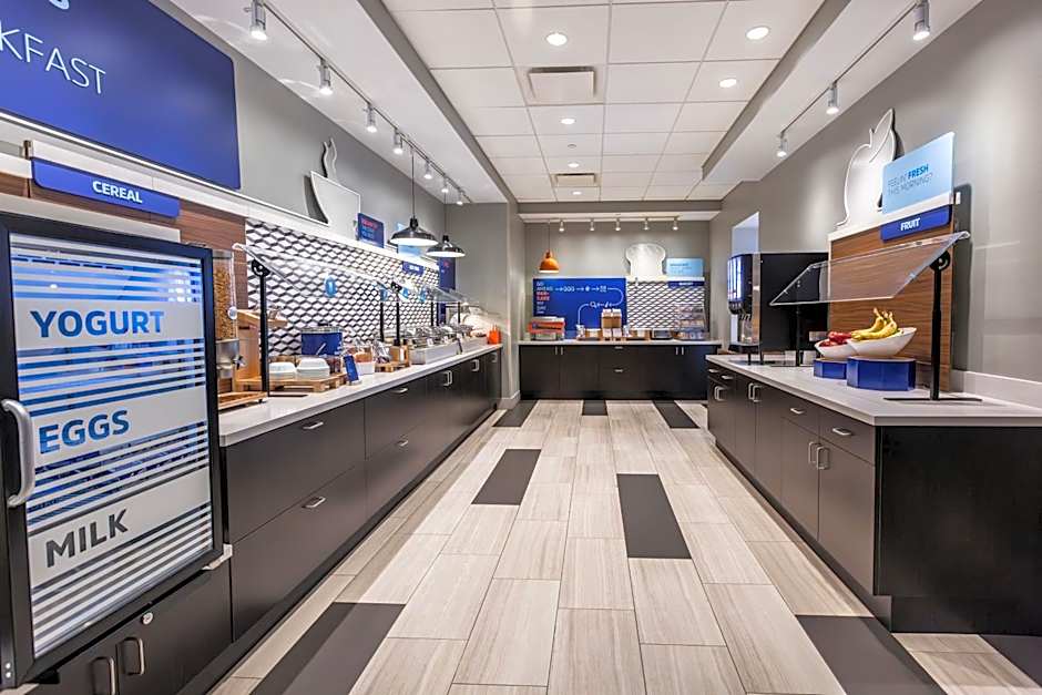 Holiday Inn Express & Suites Welland By IHG