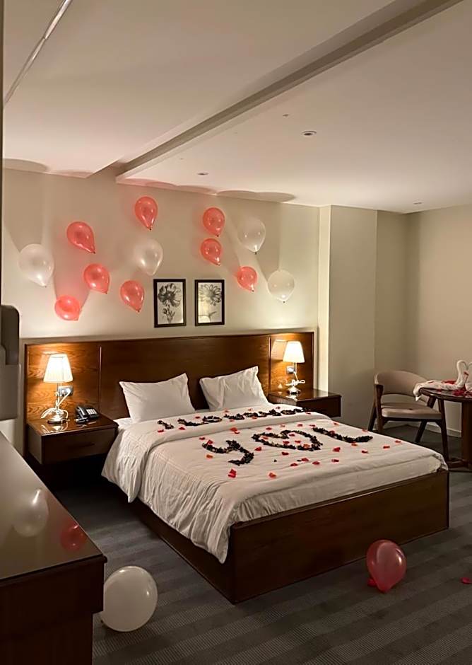 North paradise hotel