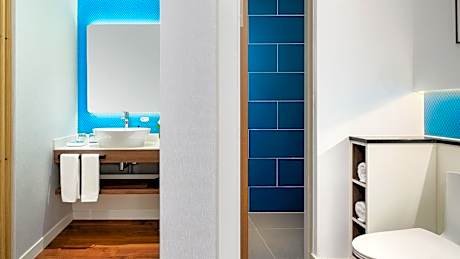 Standard Room with Two Single Beds