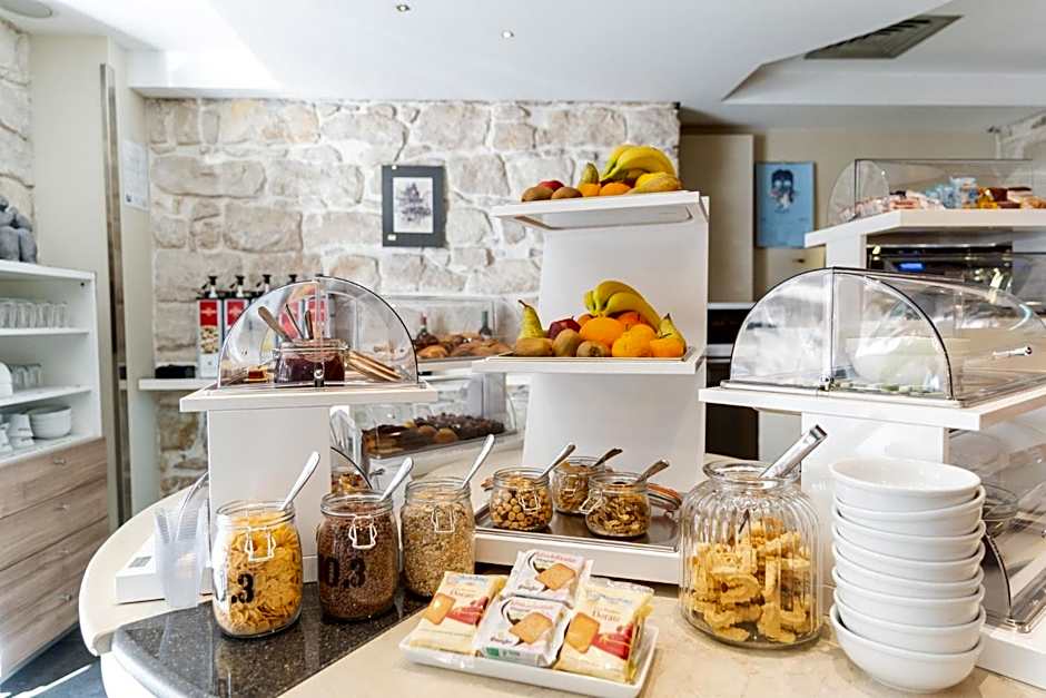 El Homs Palace Hotel