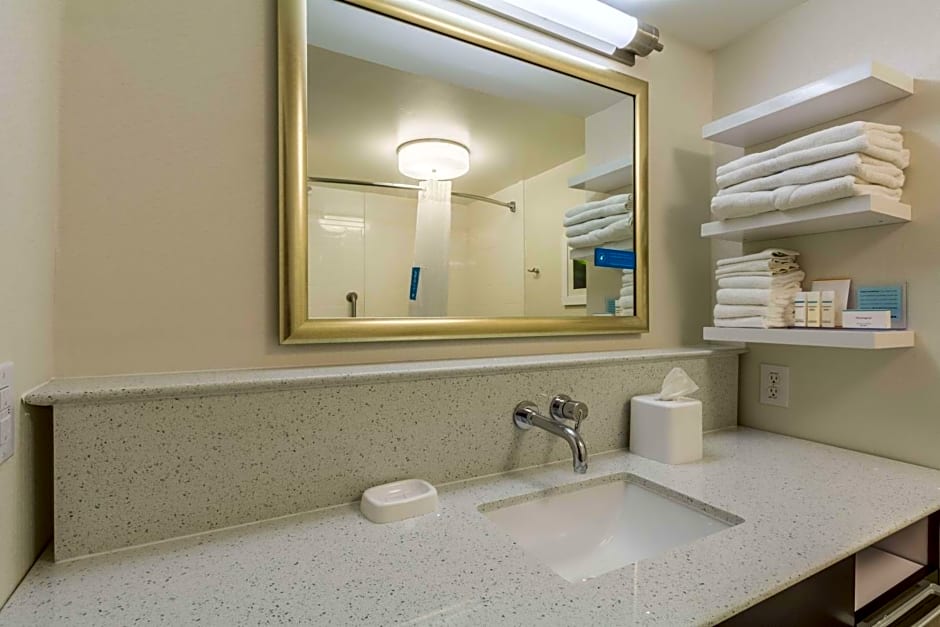 Hampton Inn By Hilton Jackson-Pearl-International Airport