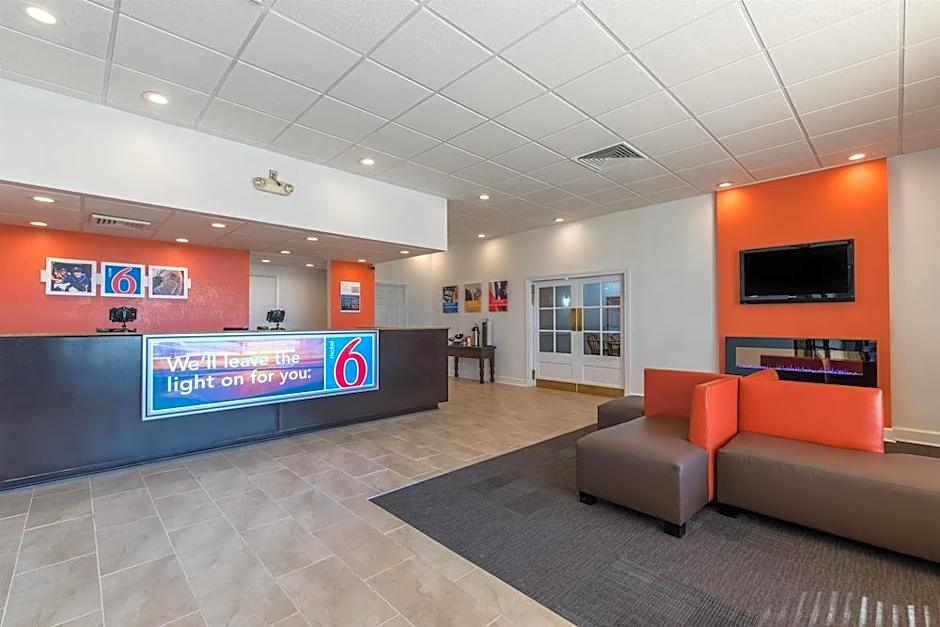 Motel 6 Hamilton, Al
