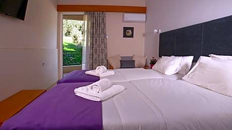 Twin Room with Garden View