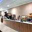 La Quinta Inn & Suites by Wyndham Lackawanna - Buffalo