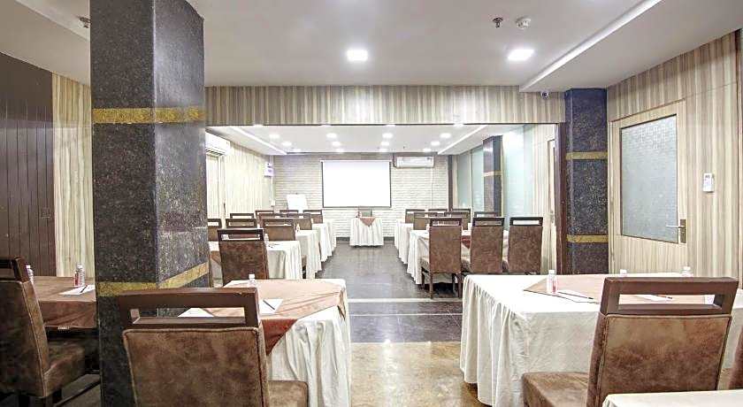 Hotel Persona International