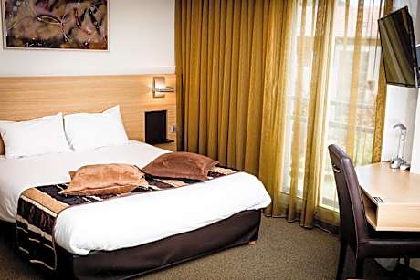 Large Double Room