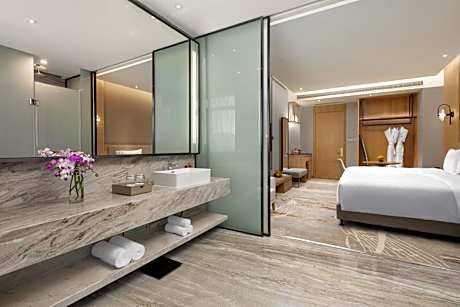 Standard Twin Room with Harbor View