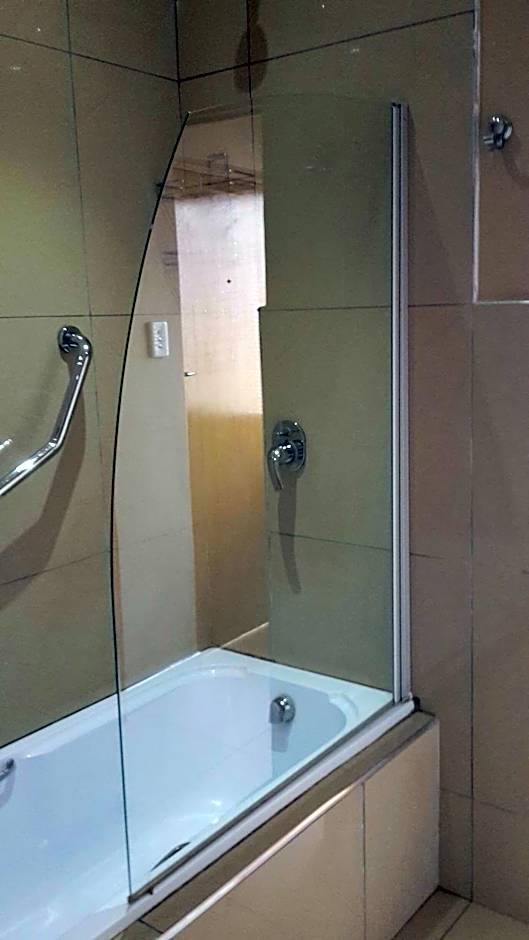 Bettie's Luxury Lodge