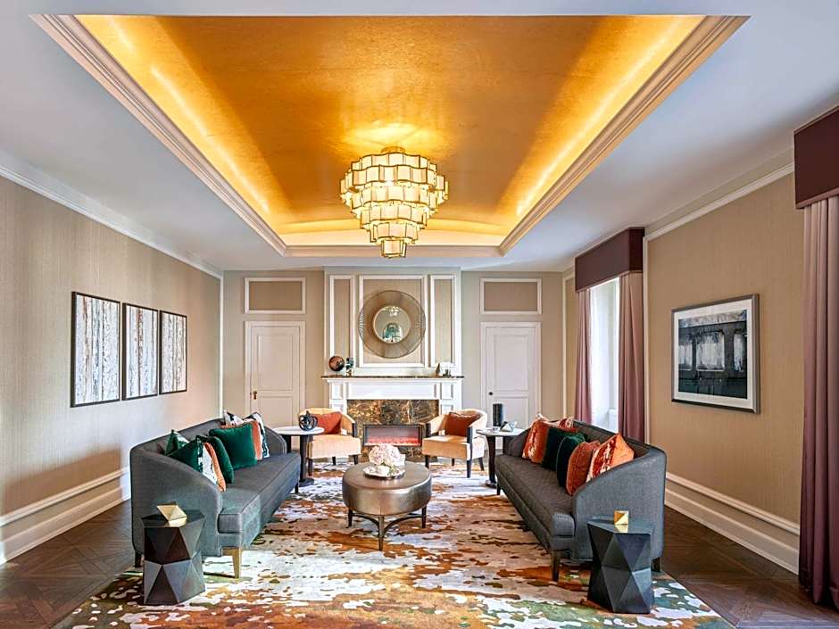 Fairmont Hotel Vancouver