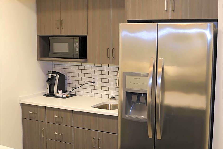 Holiday Inn & Suites St. Cloud By IHG
