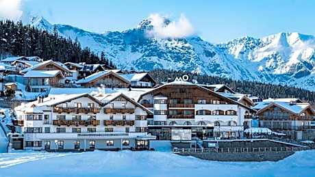 Mountains Hotel