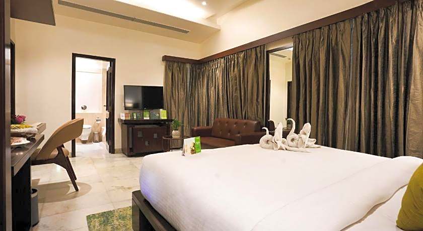 Leisure Inn Grand Chanakya