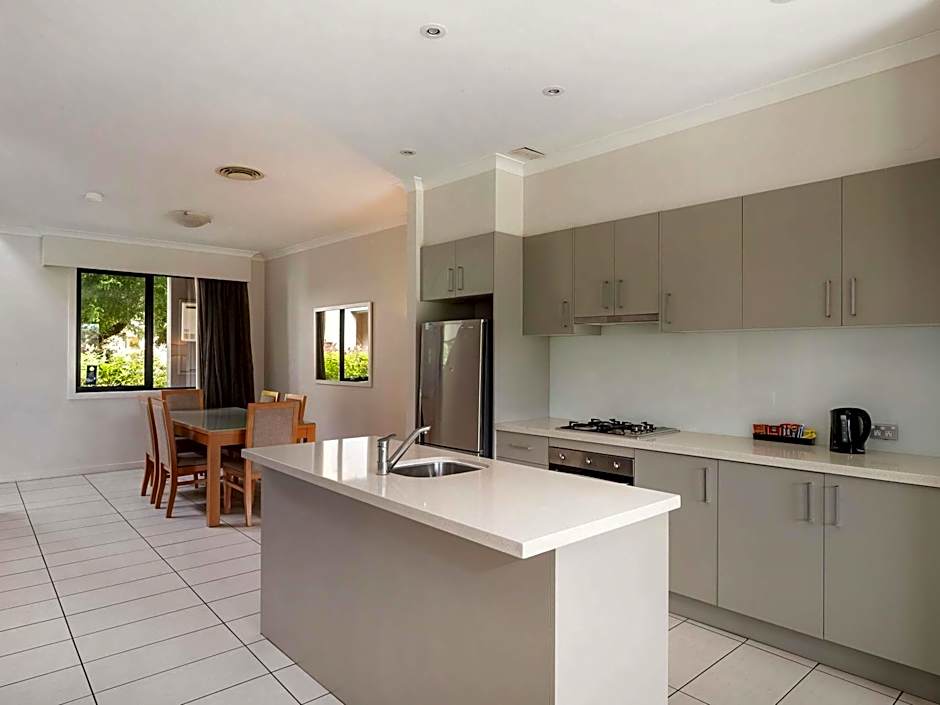 Mercure Kooindah Waters
