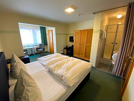 Economy Double Room
