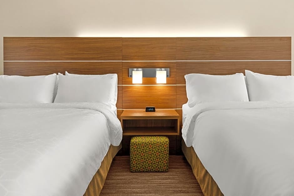 Holiday Inn Express Hotel & Suites Willows By IHG