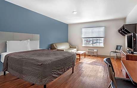 1 Full Bed | ADA/Tub/Non-Smoking/Kitchen