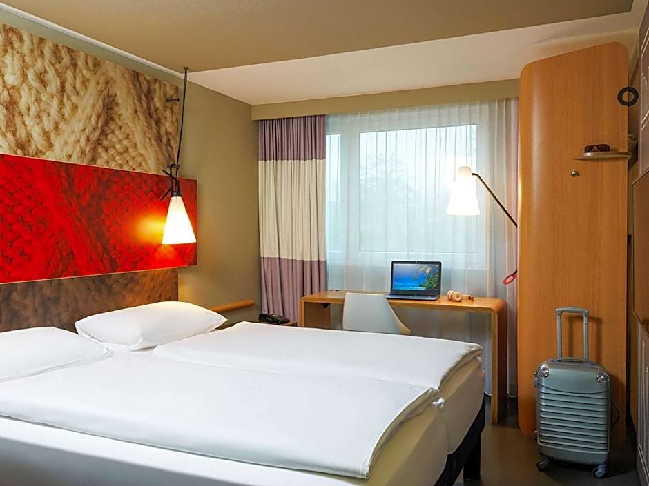 ibis Zurich City West