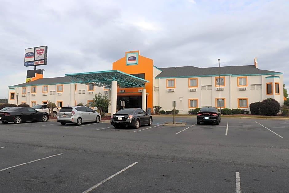 Howard Johnson by Wyndham Tifton GA I-75