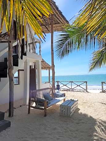 Makuti Beach Bungalows