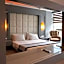 Pasaport Pier Hotel
