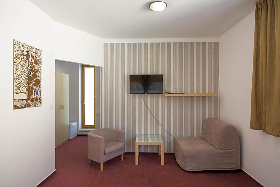 Hotel Garni Pod Skalkou