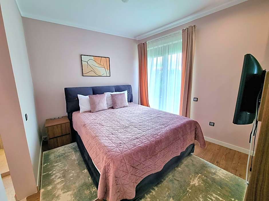 Panorama Deluxe Aparthotel