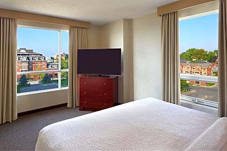 Two-Bedroom Suite with City View