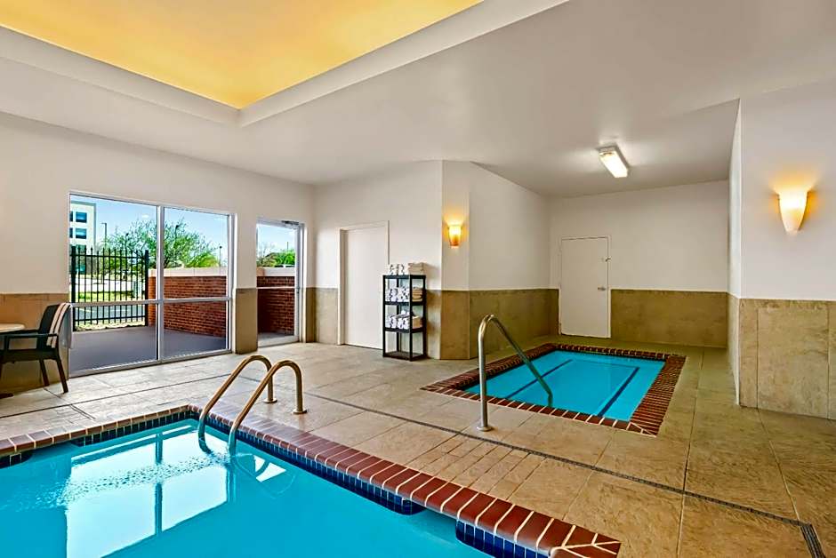 Comfort Suites Bentonville - Rogers