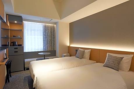 Connecting Room with 4 Beds