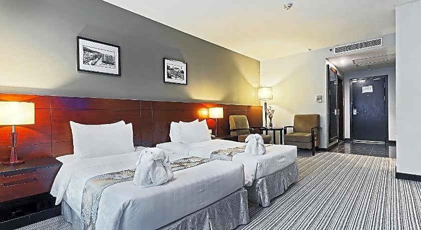 Hotel Sixty3