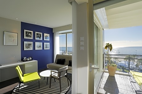 SUITE JUNIOR - PANORAMIC SEA VIEW - WITH BALCONY