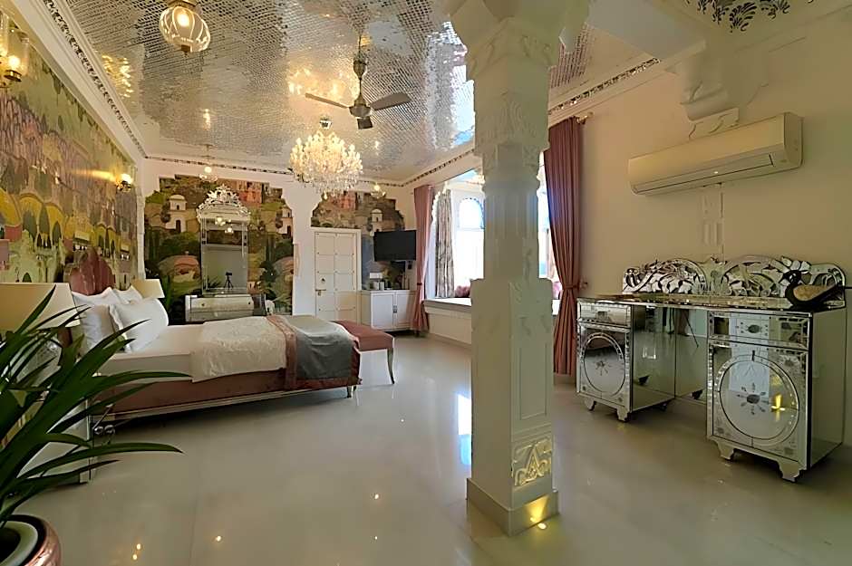 Jagat Niwas Palace Hotel