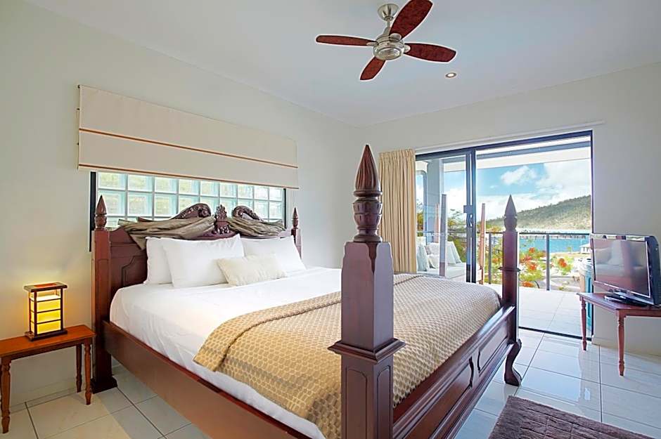 at Waterfront Whitsunday Retreat - Adults Only